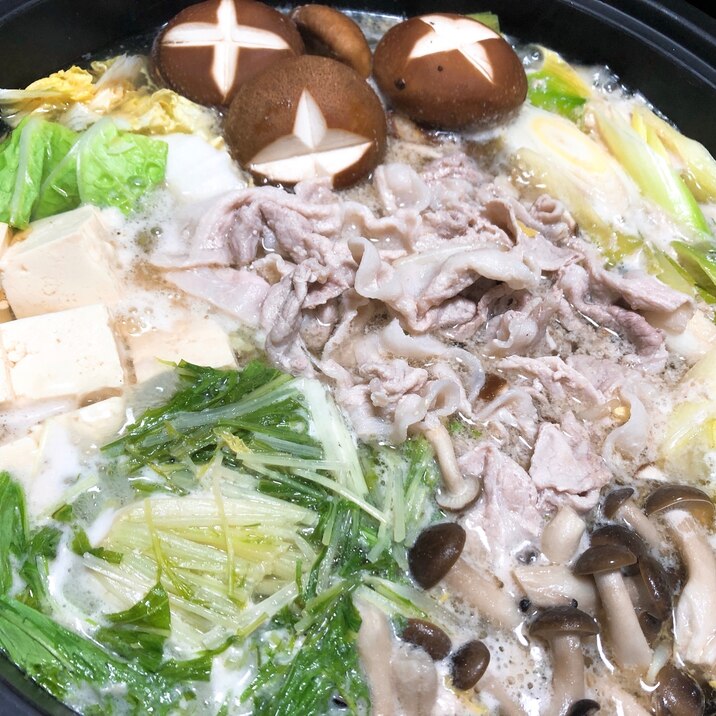 鍋の素いらず 寄せ鍋 レシピ 作り方 By あおい ᴗ 楽天レシピ